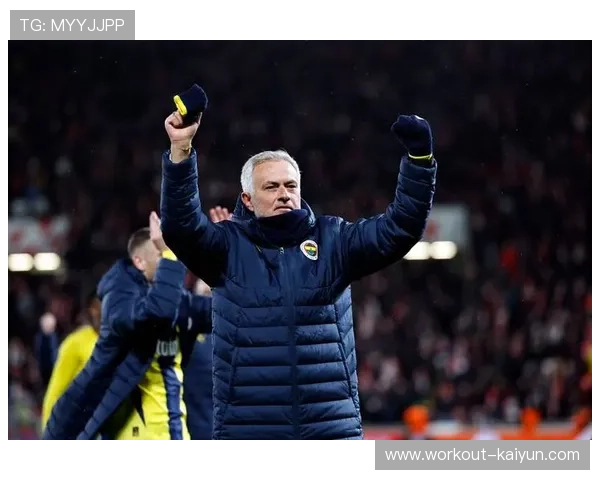 足球比赛中的3号球星是谁 他在赛场上的表现如何